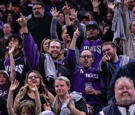 Fan died pelicans kings game - Manage Preferences. A fan suffered a medical emergency and died during the NBA in-season tournament contest Monday between the Sacramento Kings and New Orleans Pelicans.
